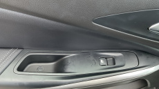 Vauxhall Grandland 1.5 Turbo D Ultimate 5dr Auto Diesel Hatchback